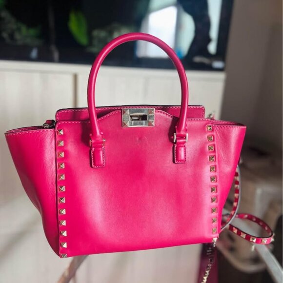 Valentino - Picture 2 of 5